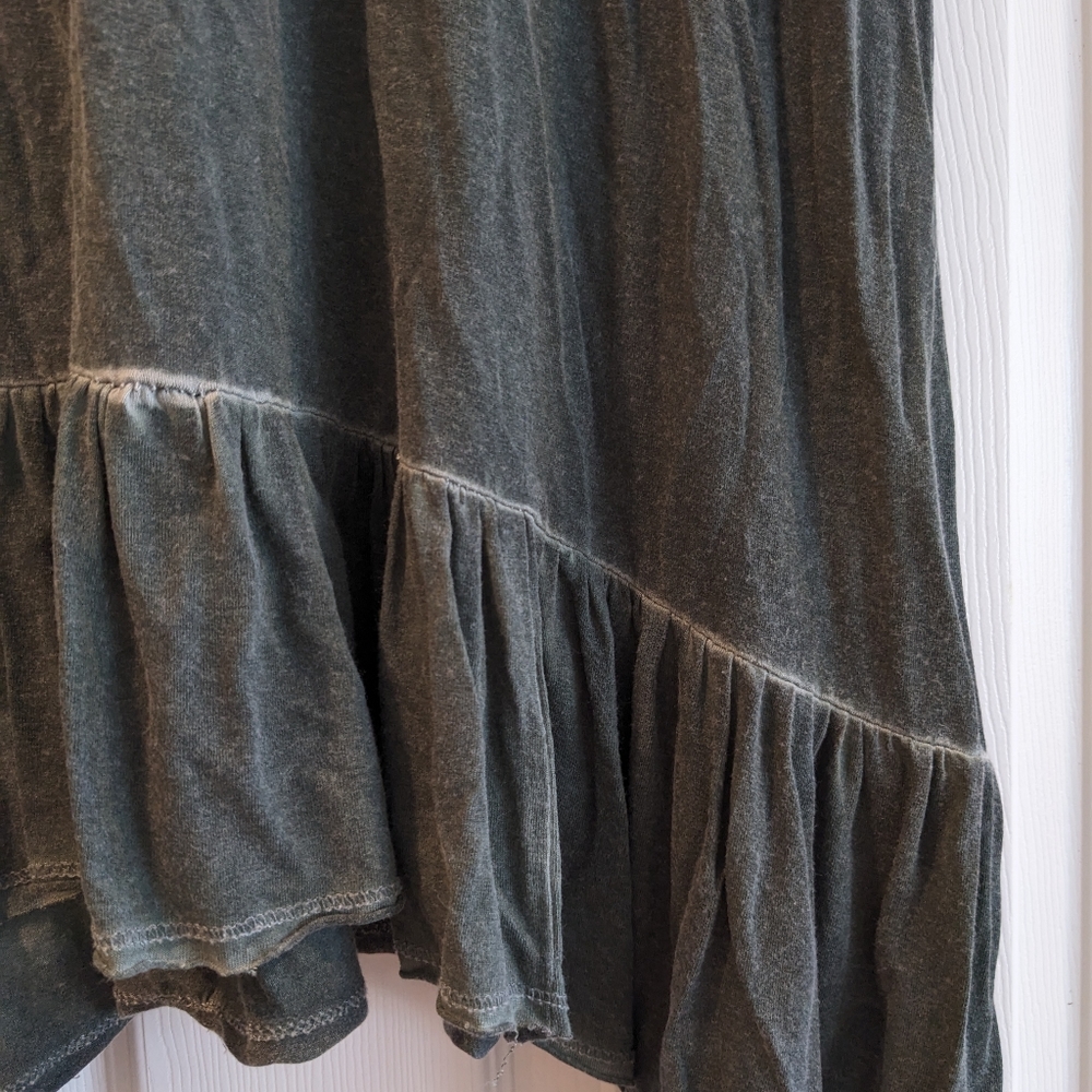 Dantelle Ruffle Hem Top - Picture 6 of 7